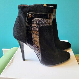 EUC Stylemax Booties - Black Suede With Patent Leather Accents - Size 39